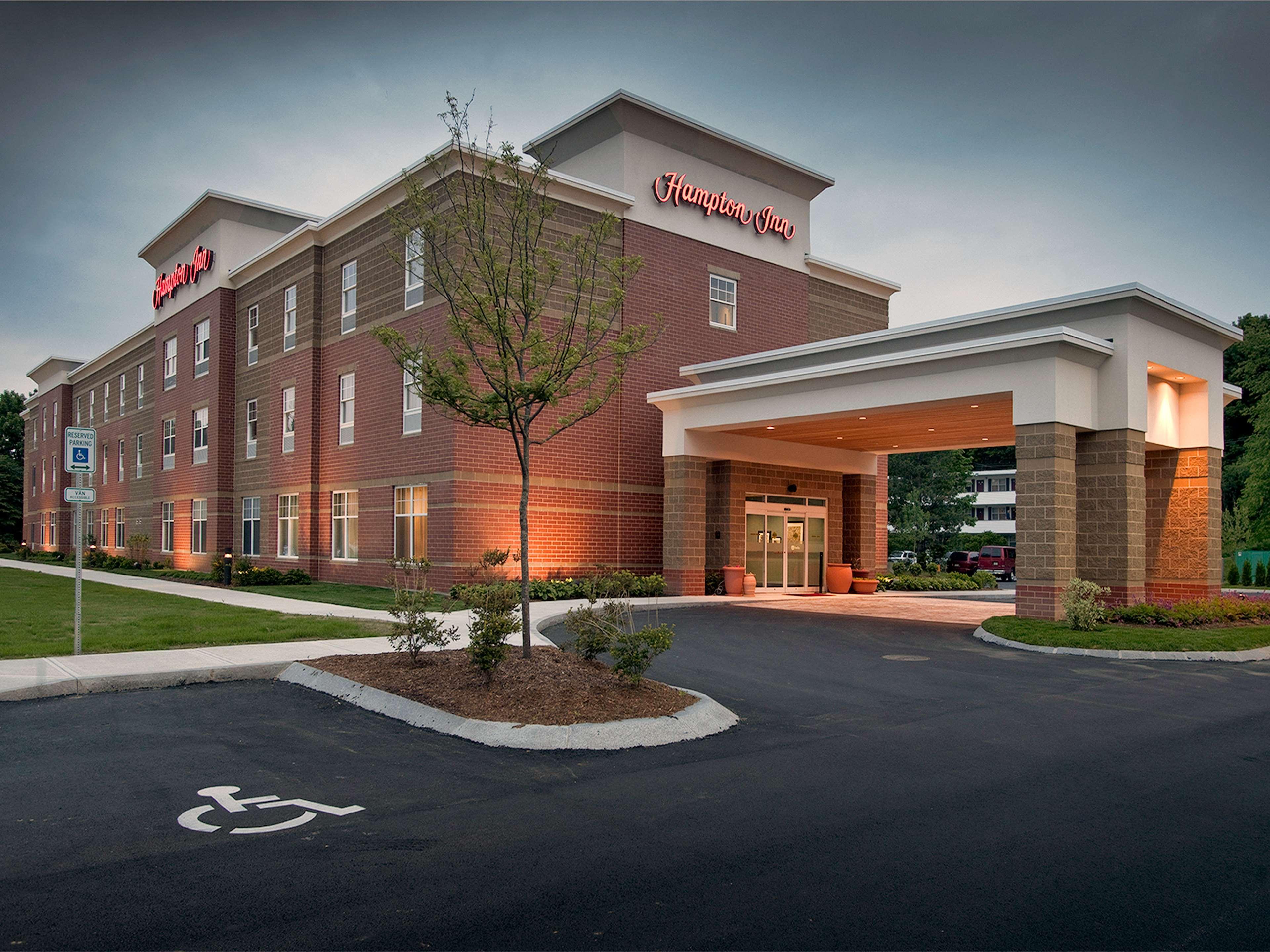 Hampton Inn Augusta Exteriör bild