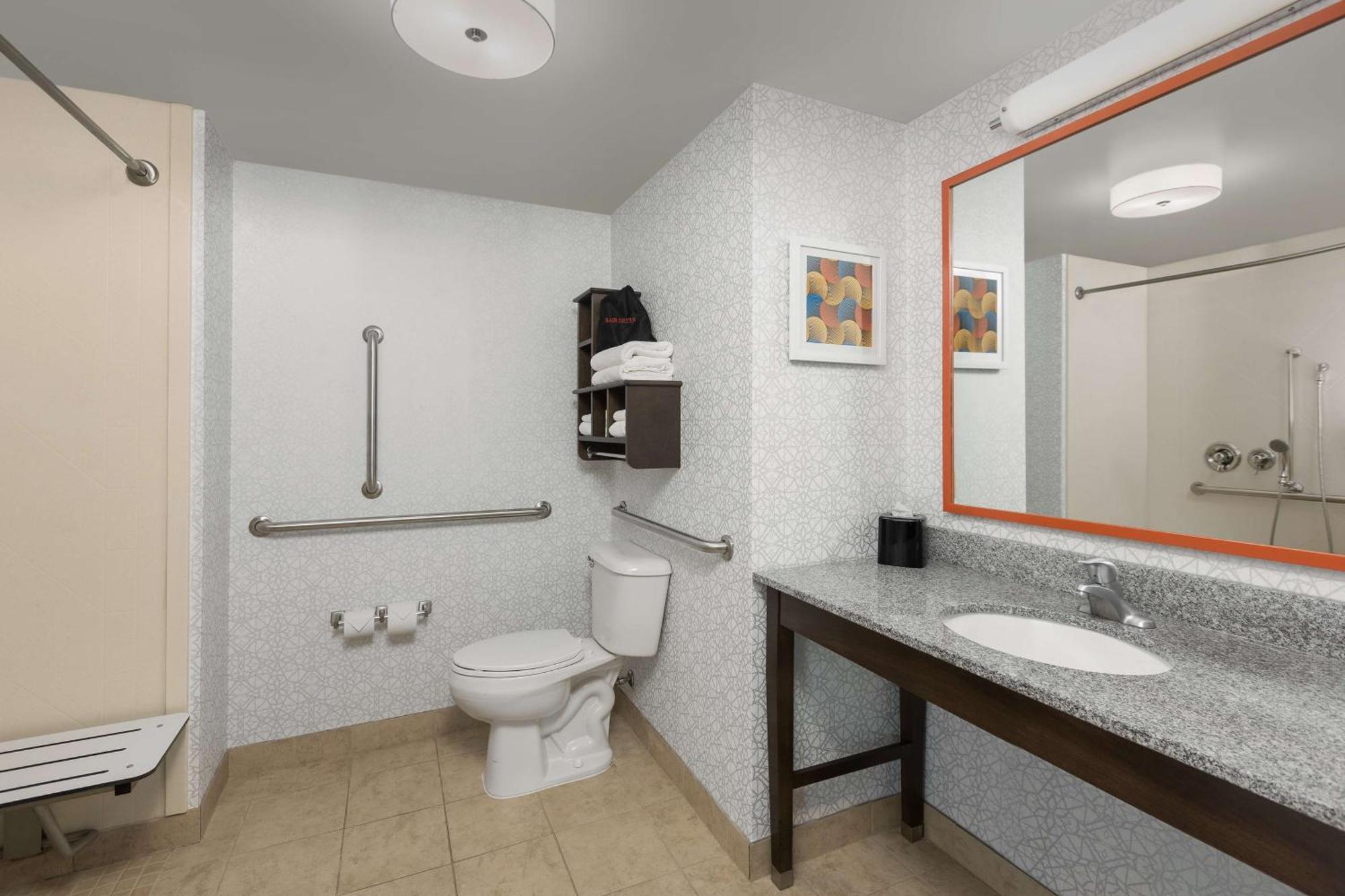 Hampton Inn Augusta Exteriör bild